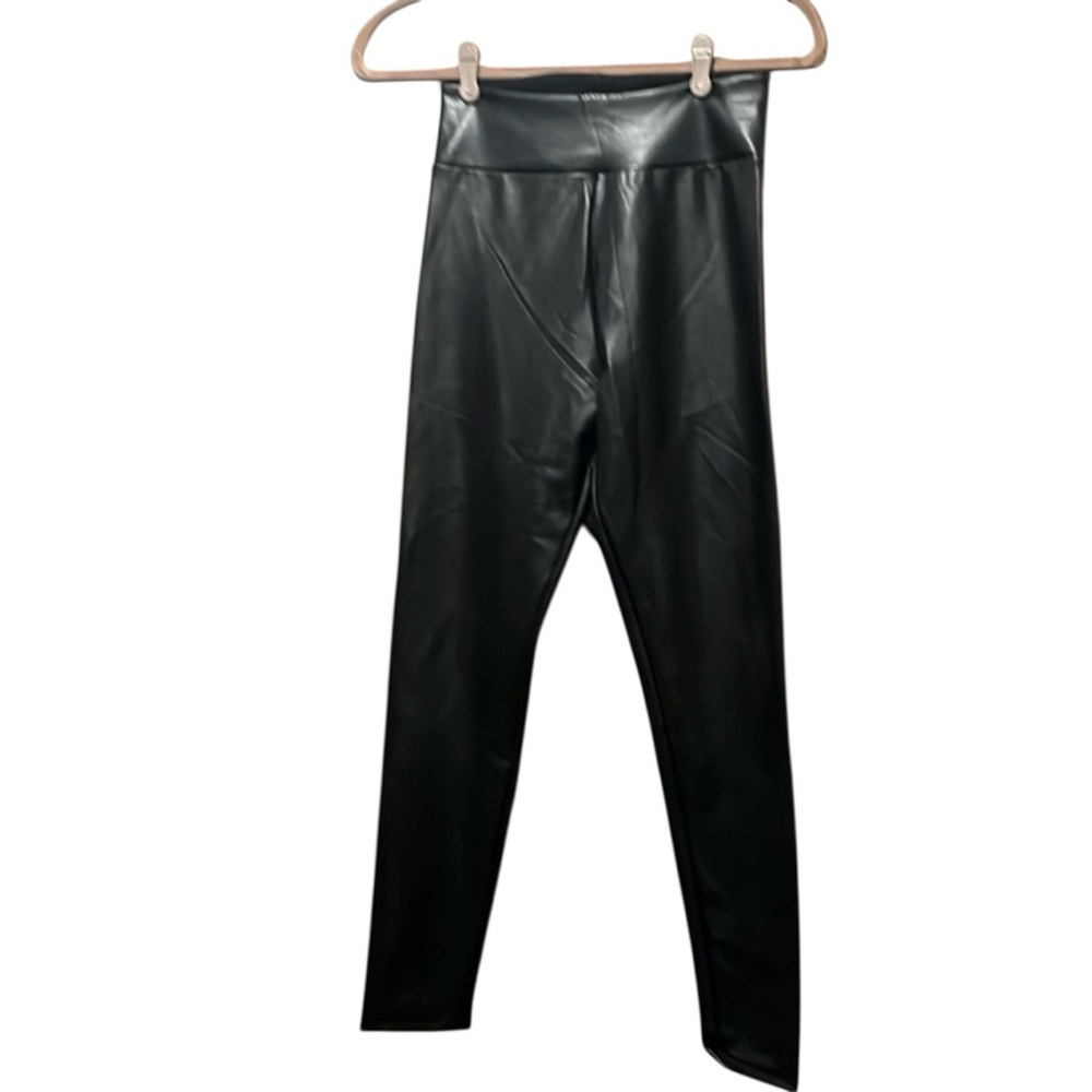 Abercrombie & Fitch faux leather leggings Size small Color: Black #10136